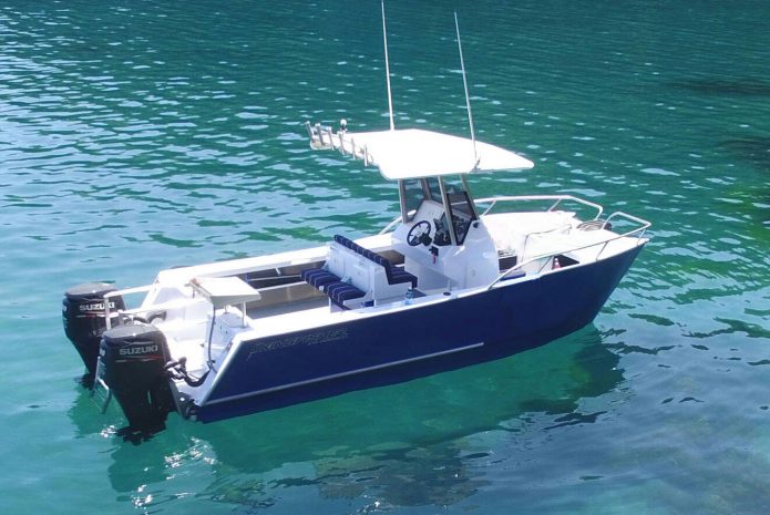 Kingfisher 670 Centre Console Powercat